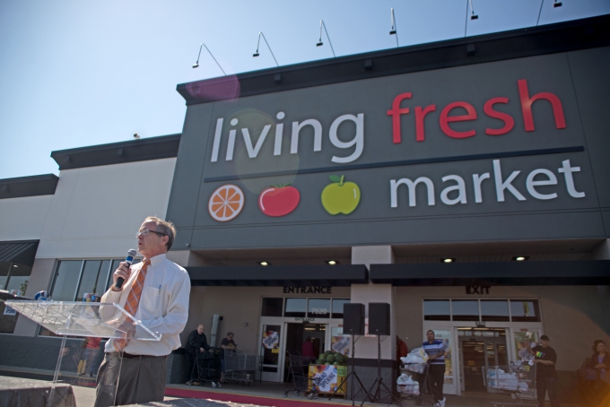 living Freash Market